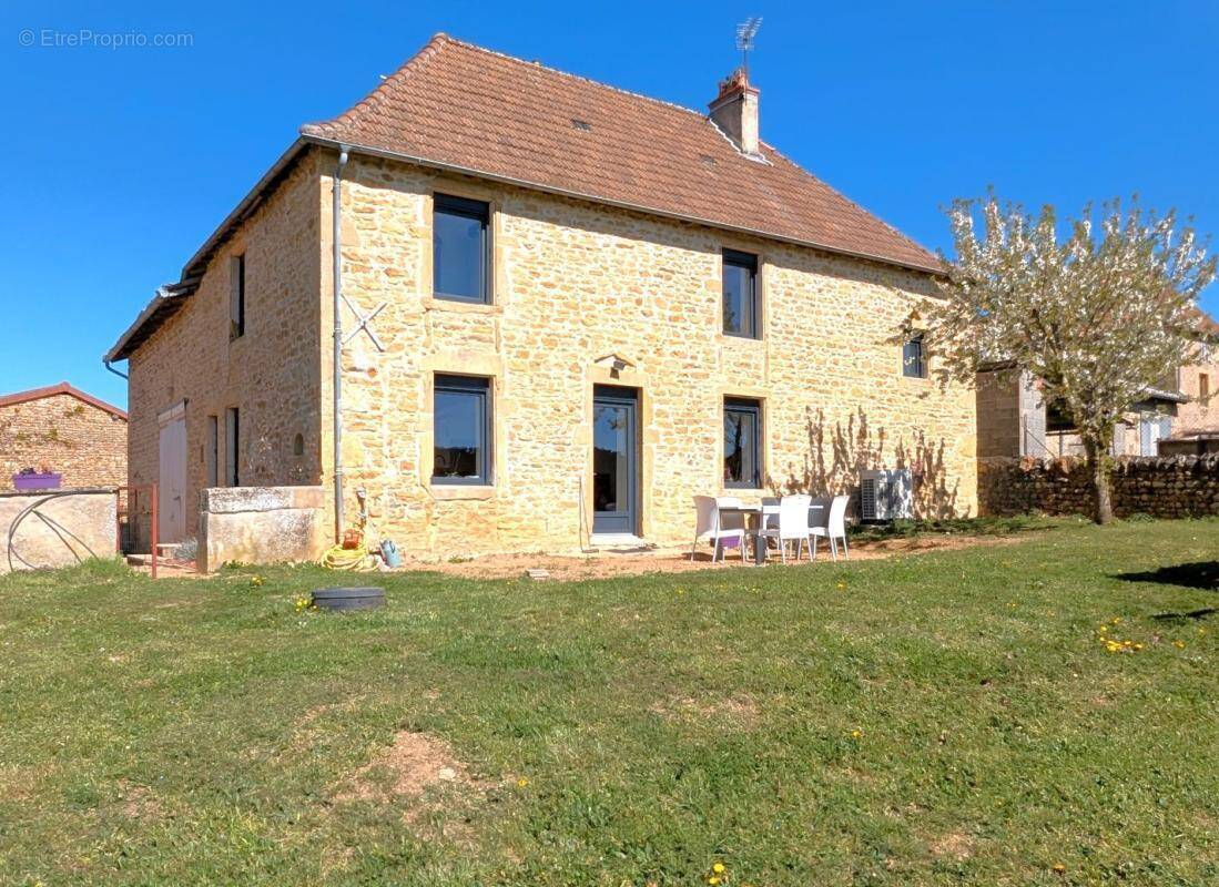 Maison à MAILLY
