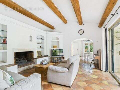 Maison à ROQUEFORT-LES-PINS