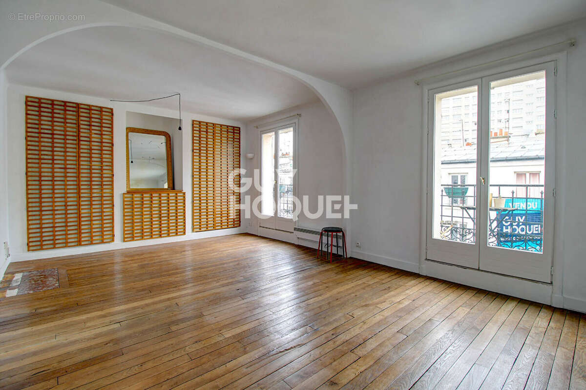 Appartement à PARIS-20E