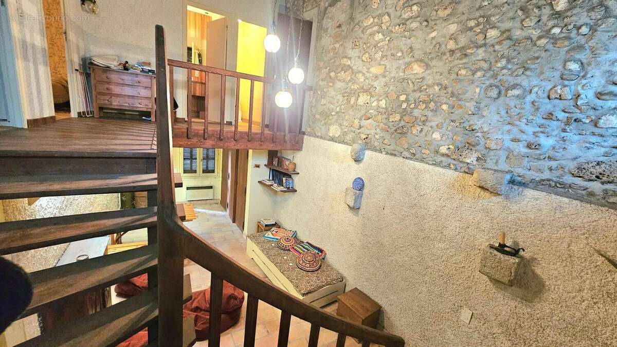 Photo 4 - Maison à LOMPNIEU