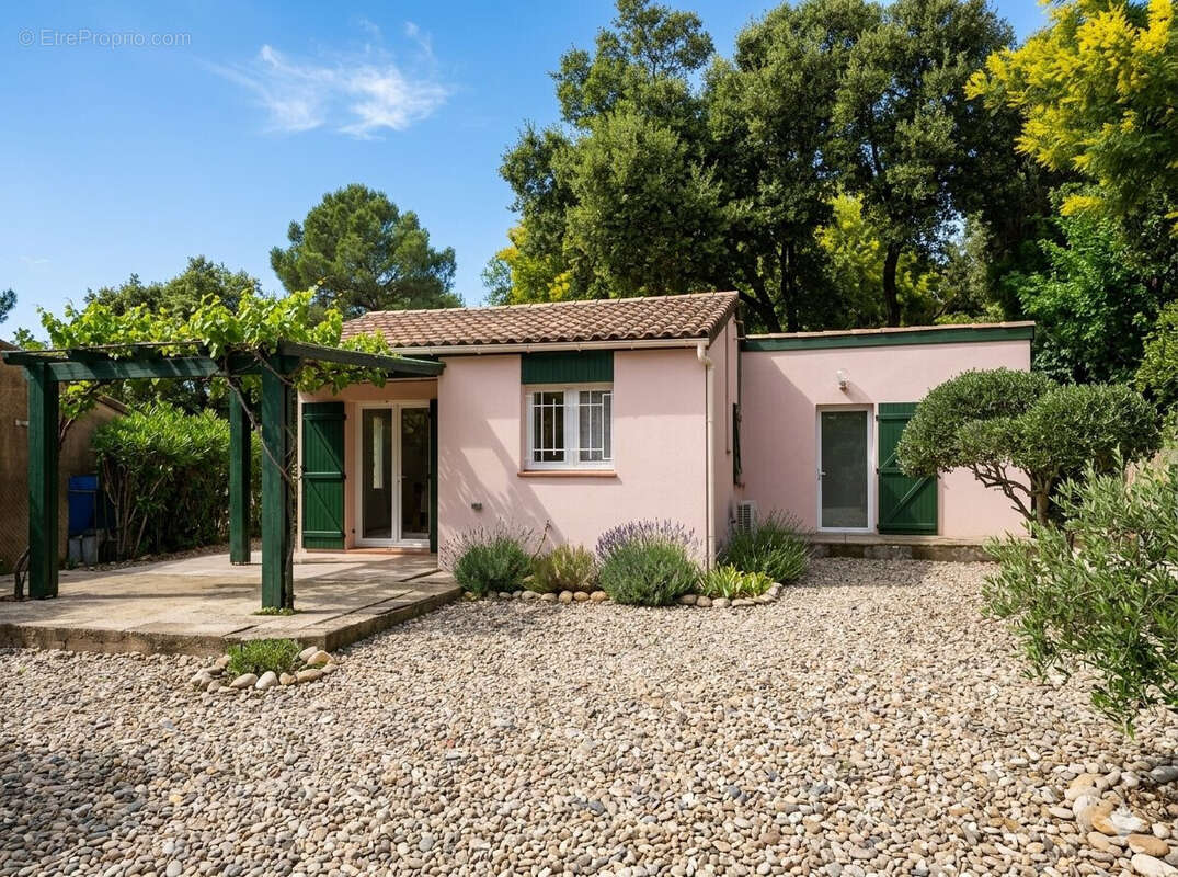 Maison à GONFARON