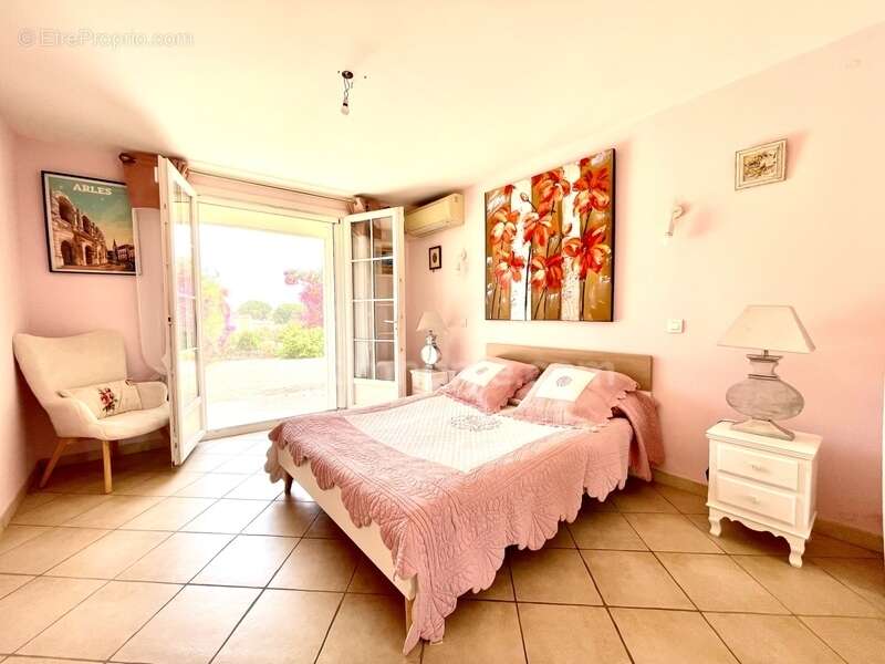 Maison à BELLEGARDE