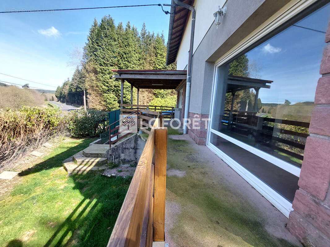 Maison à BOIS-DE-CHAMP