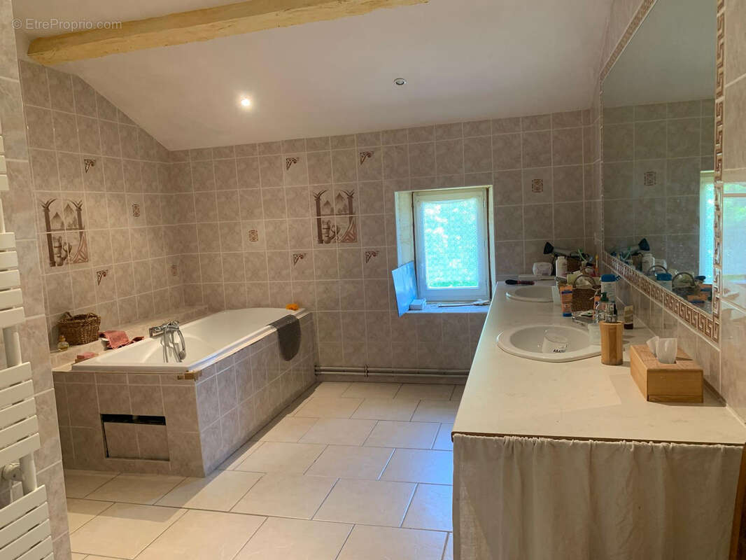 Maison à SAINT-BRICE