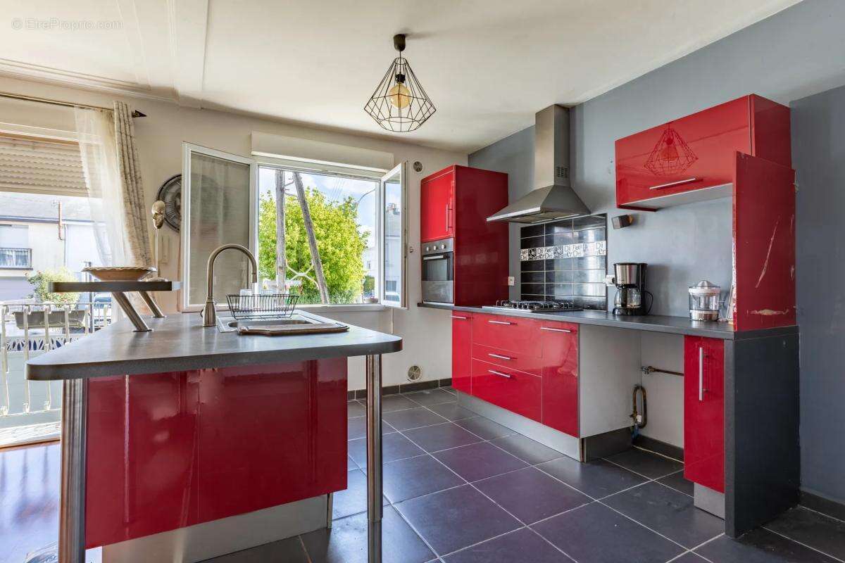 Maison de 7 pièces - 137 m2 - Saint-Herblain - photo 2