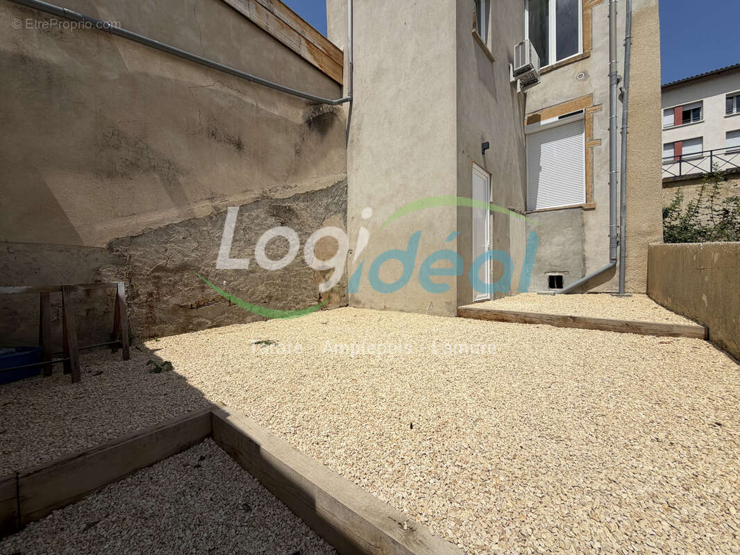 Appartement rénové à neuf - Saint Forgeux - photo 10