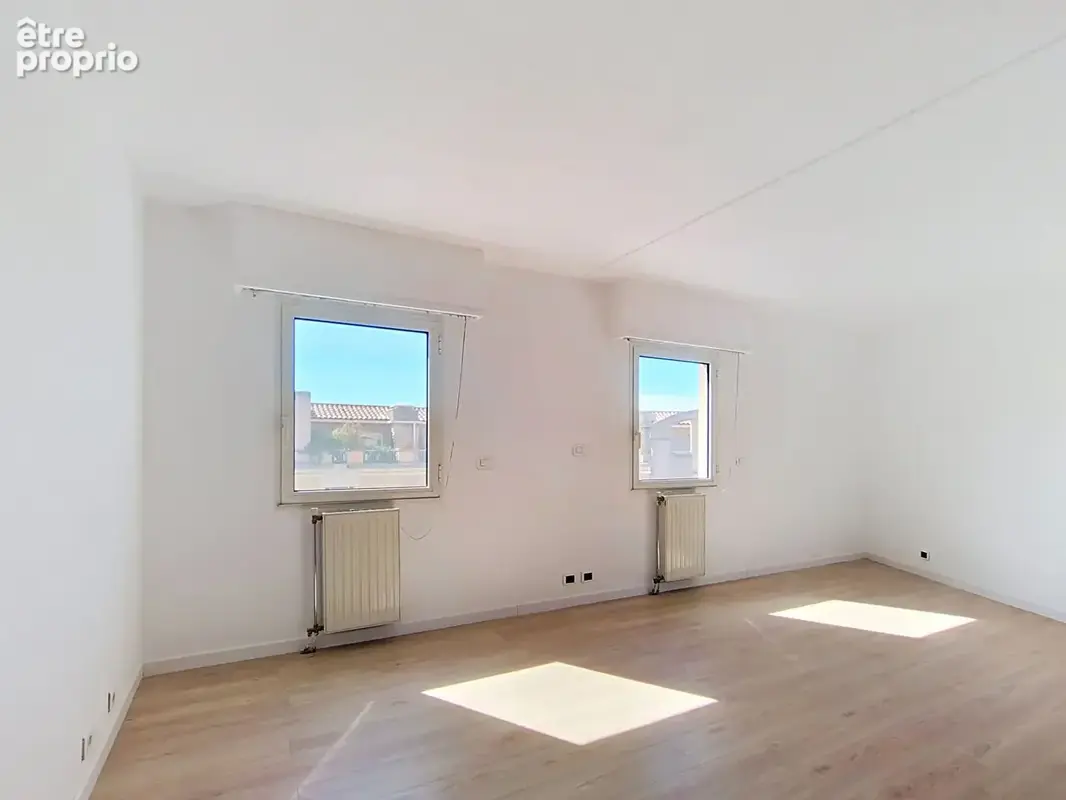 Résidence à proximité du centre ville - T3 / 4 de 91m² avec terrasse, ascenseur, parking - photo 4