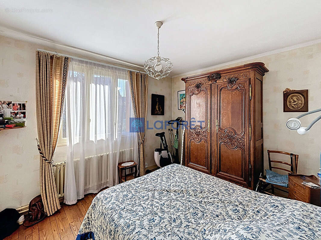 Maison à SAVIGNY-SUR-ORGE