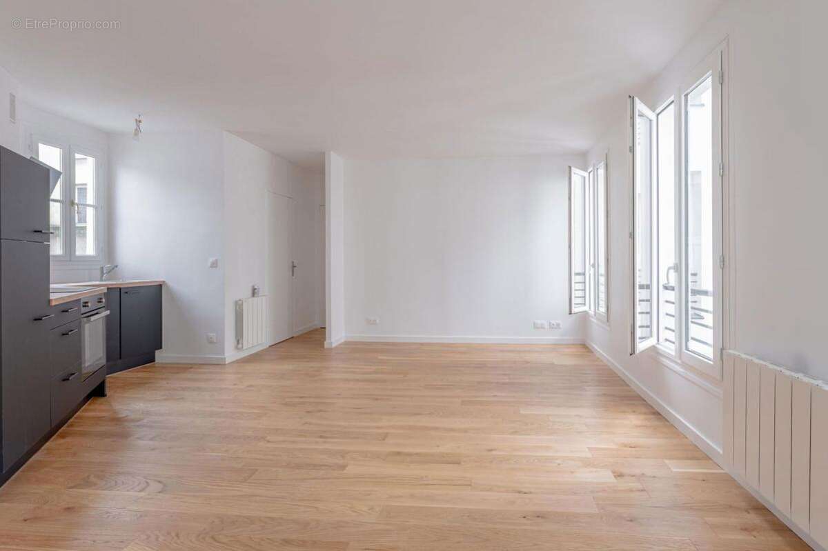 Appartement à PARIS-3E