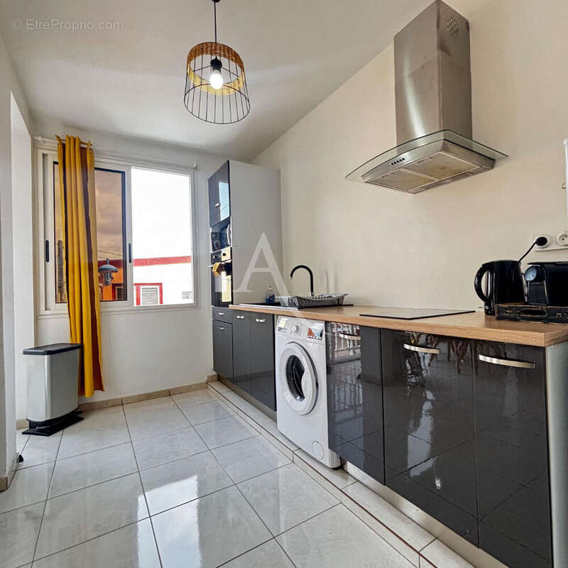 Appartement à SAINTE-LUCE