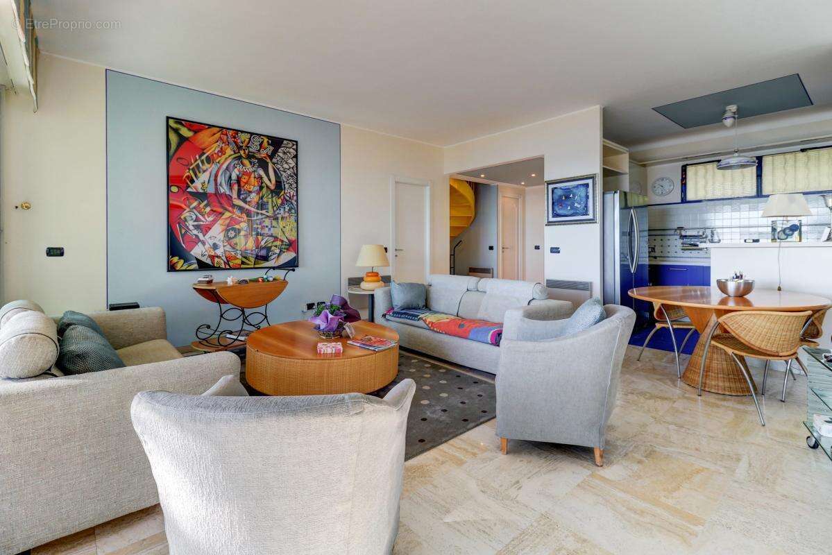 Appartement à VILLEFRANCHE-SUR-MER