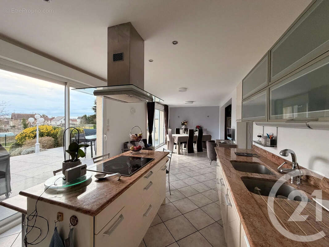 Maison à SAINT-MARD