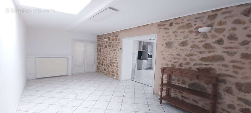 Maison à SAINT-JUNIEN