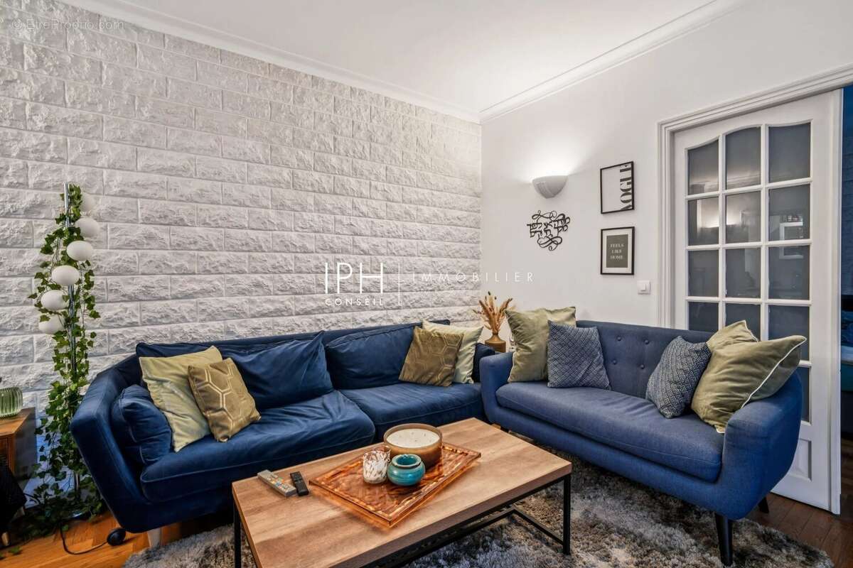 Appartement à NEUILLY-SUR-SEINE