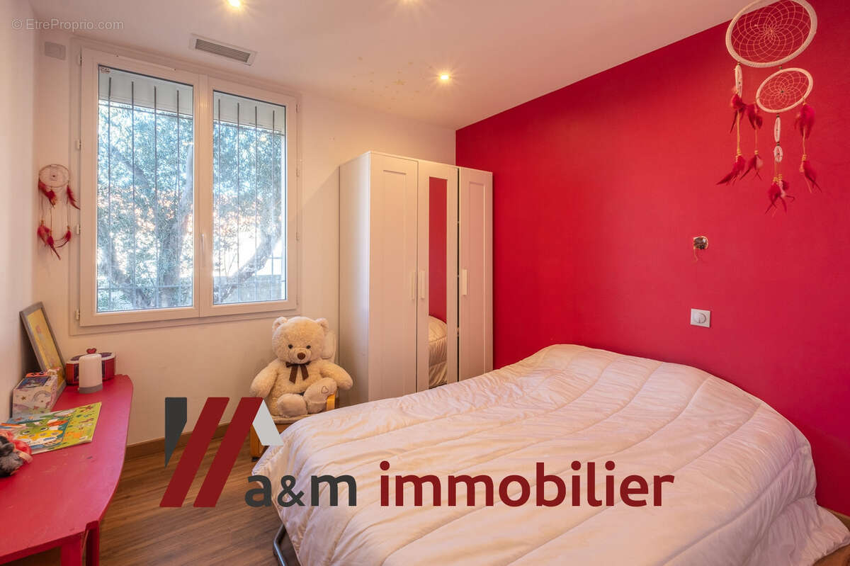 Maison à CHATEAUNEUF-LES-MARTIGUES