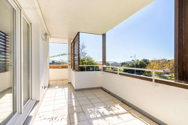 Appartement à MARSEILLE-14E