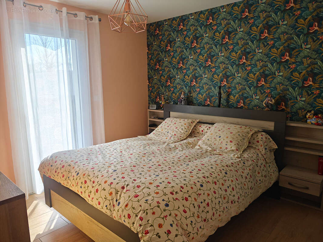 Maison à TONNAY-CHARENTE