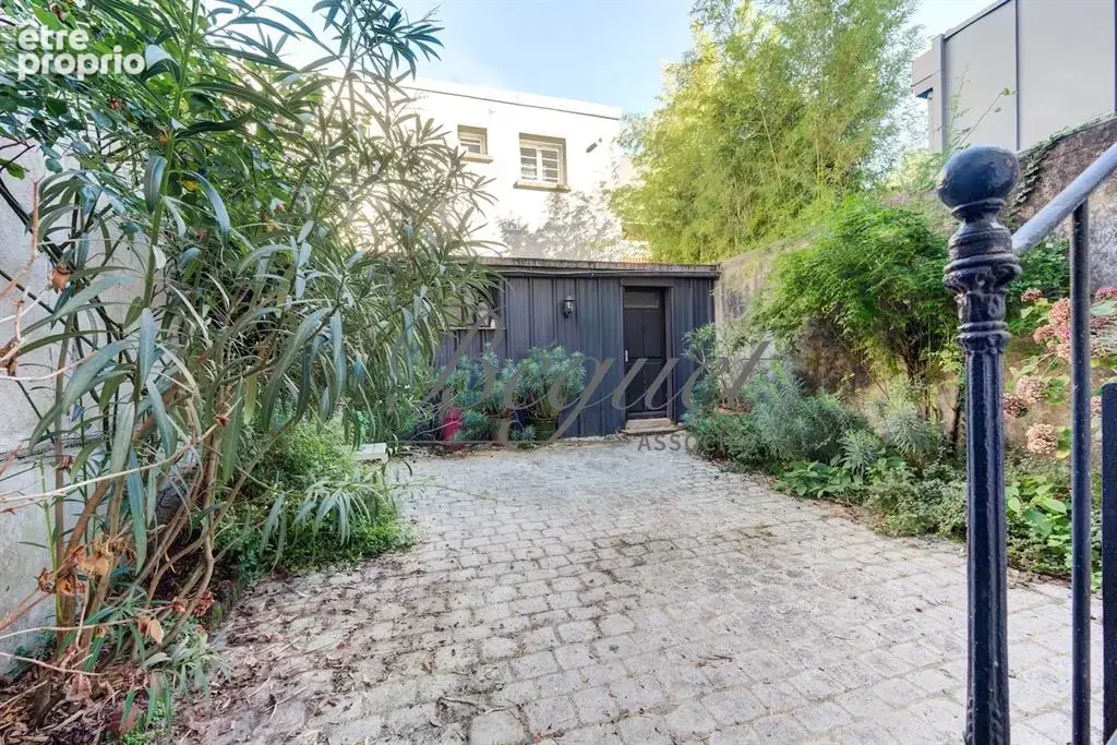 Tours (37000) – Maison de ville de 310 m², 6 chambres, garage fermé – Indre-et-Loire, Centre-Val de Loire - photo 18