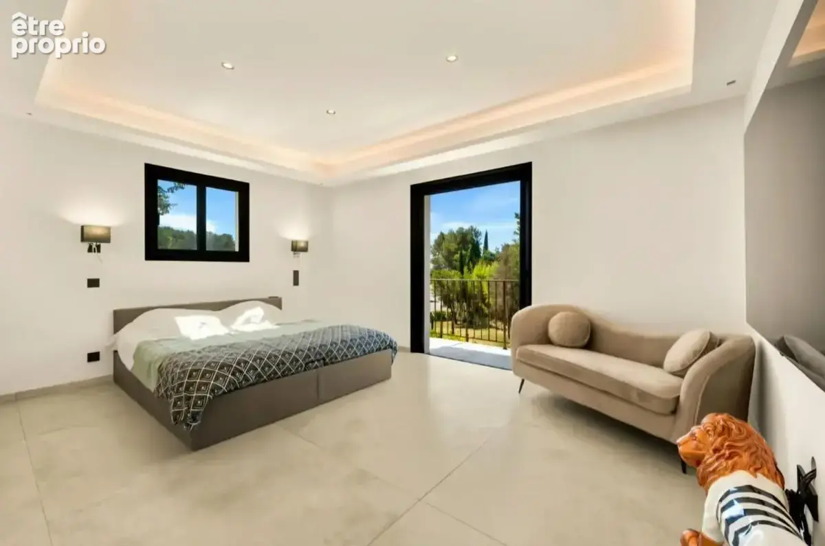 Villa renovee de 300m2 - 06330 roquefort-les-pins - photo 11