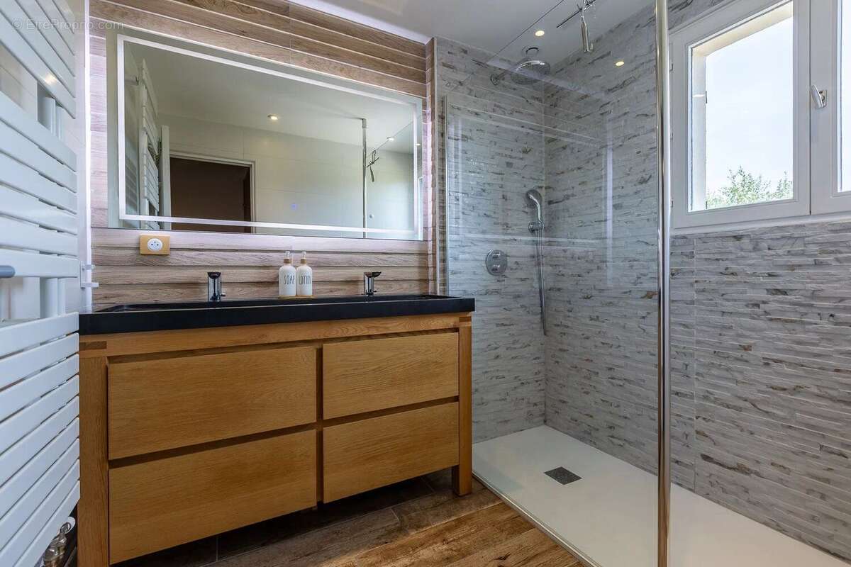 Maison à BOUVESSE-QUIRIEU