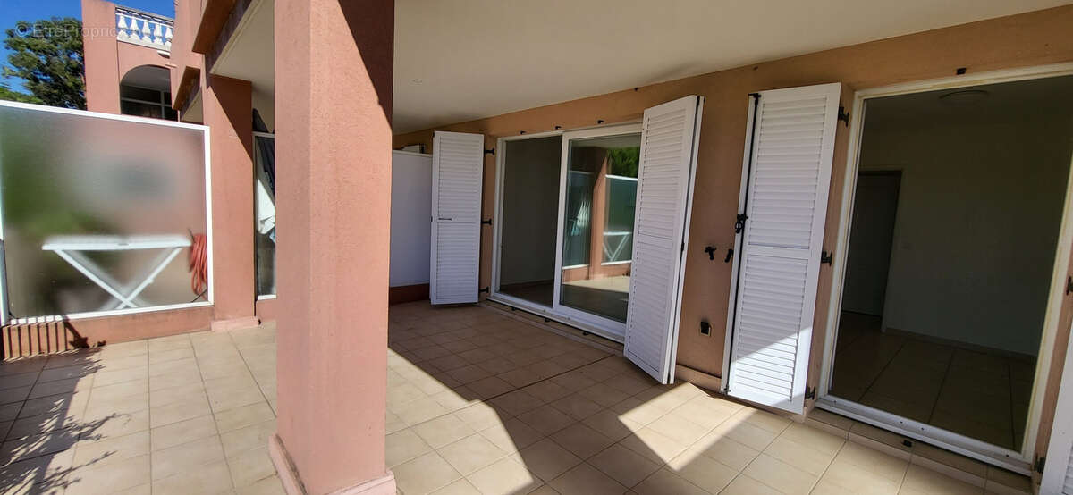 Appartement à VILLENEUVE-LOUBET
