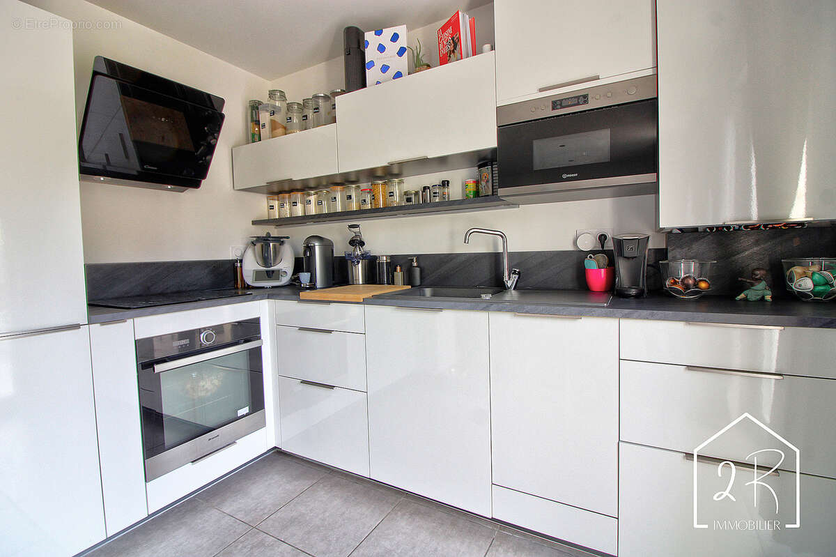 Maison à PONT-EVEQUE