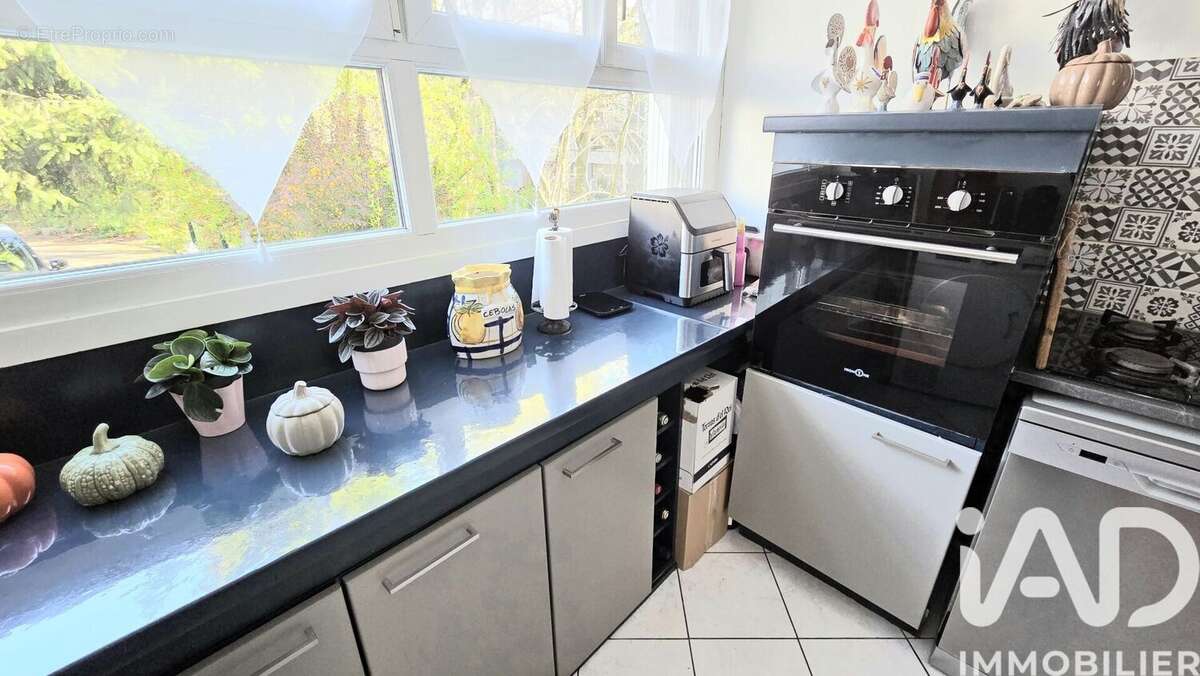 Photo 2 - Appartement à SAINT-MICHEL-SUR-ORGE