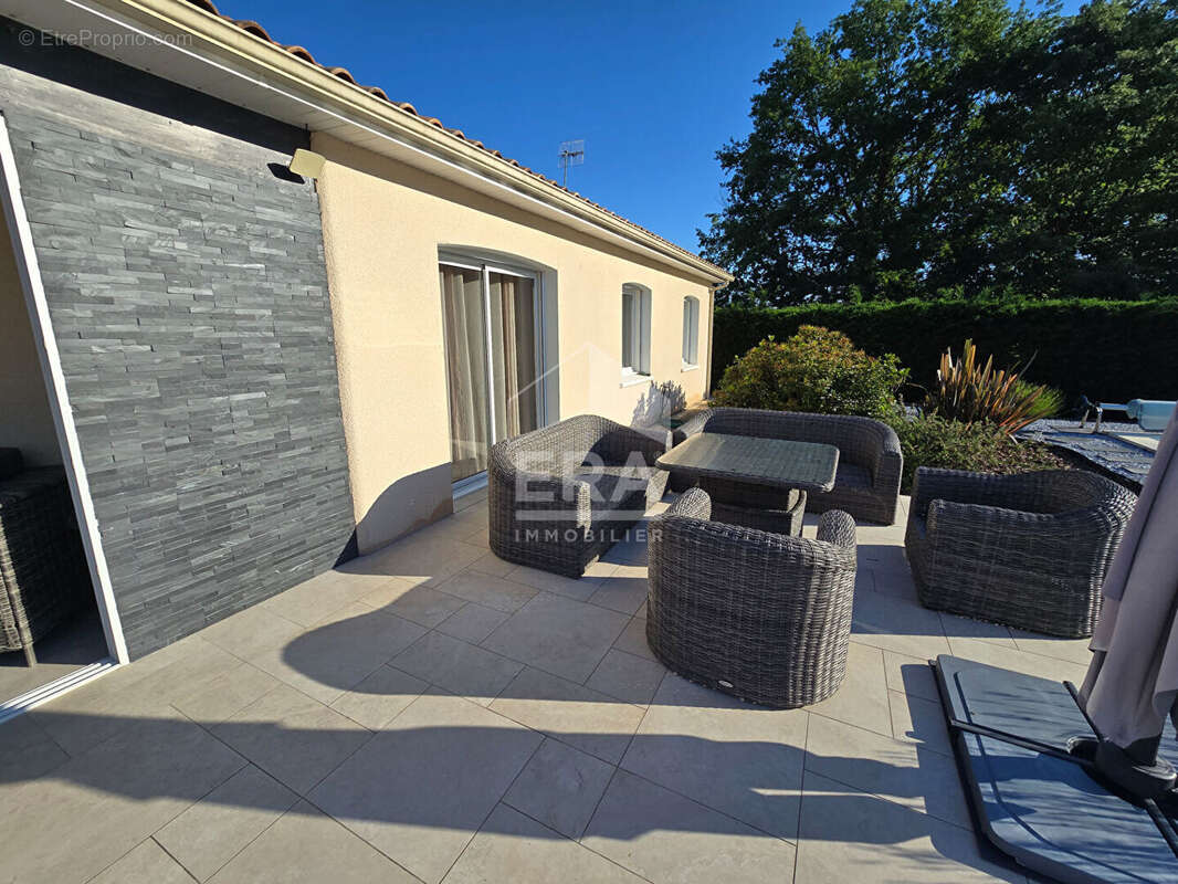 Maison à MONTPON-MENESTEROL