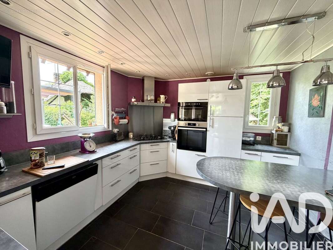 Maison 101 m² à Fresne-Le-Plan  - photo 8