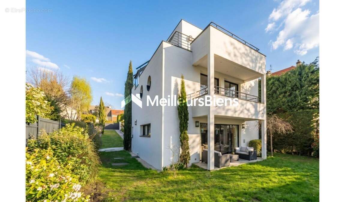 Maison à SAINT-CLOUD
