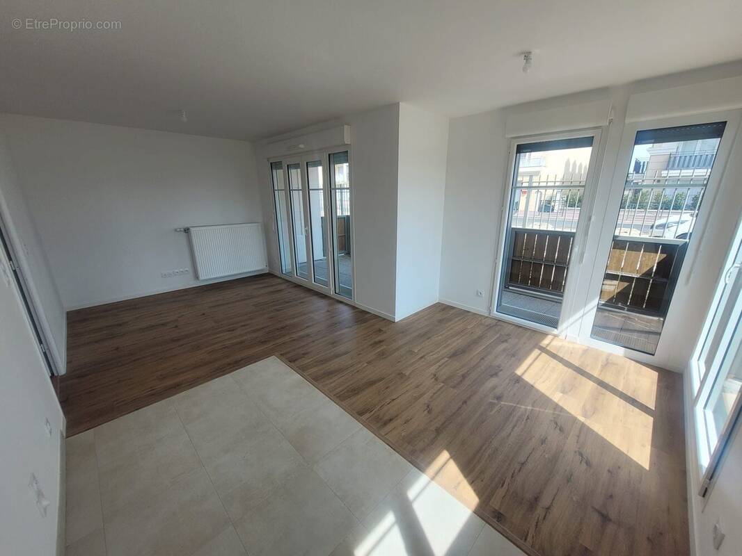 Appartement à LE BLANC-MESNIL