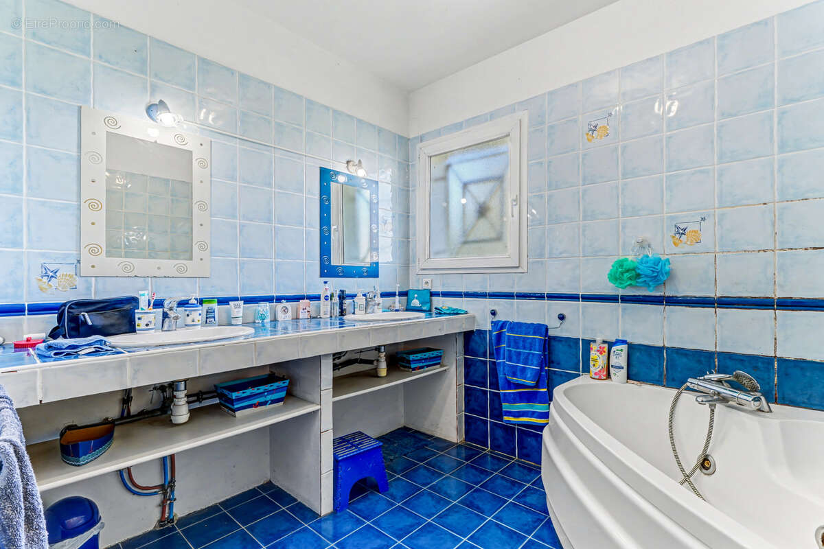 LAPEYROUSSE-FOSSAT Maison 200 m2 à vendre - photo 19
