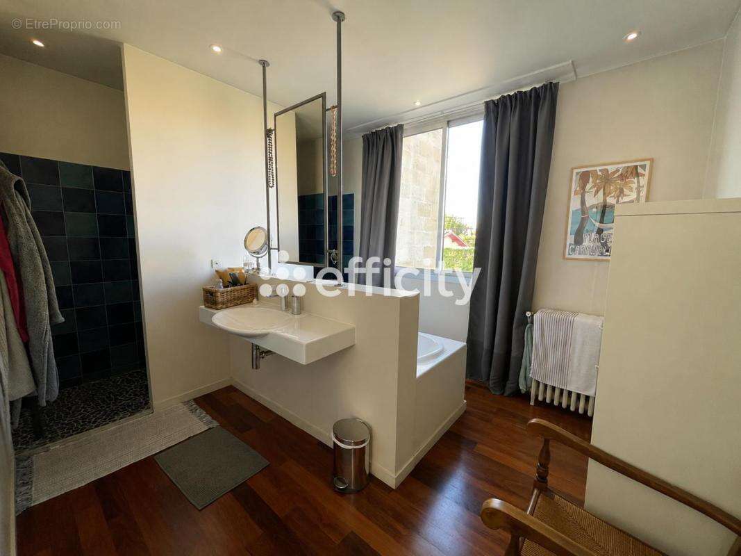 Maison 238 m² à Bordeaux  - photo 4
