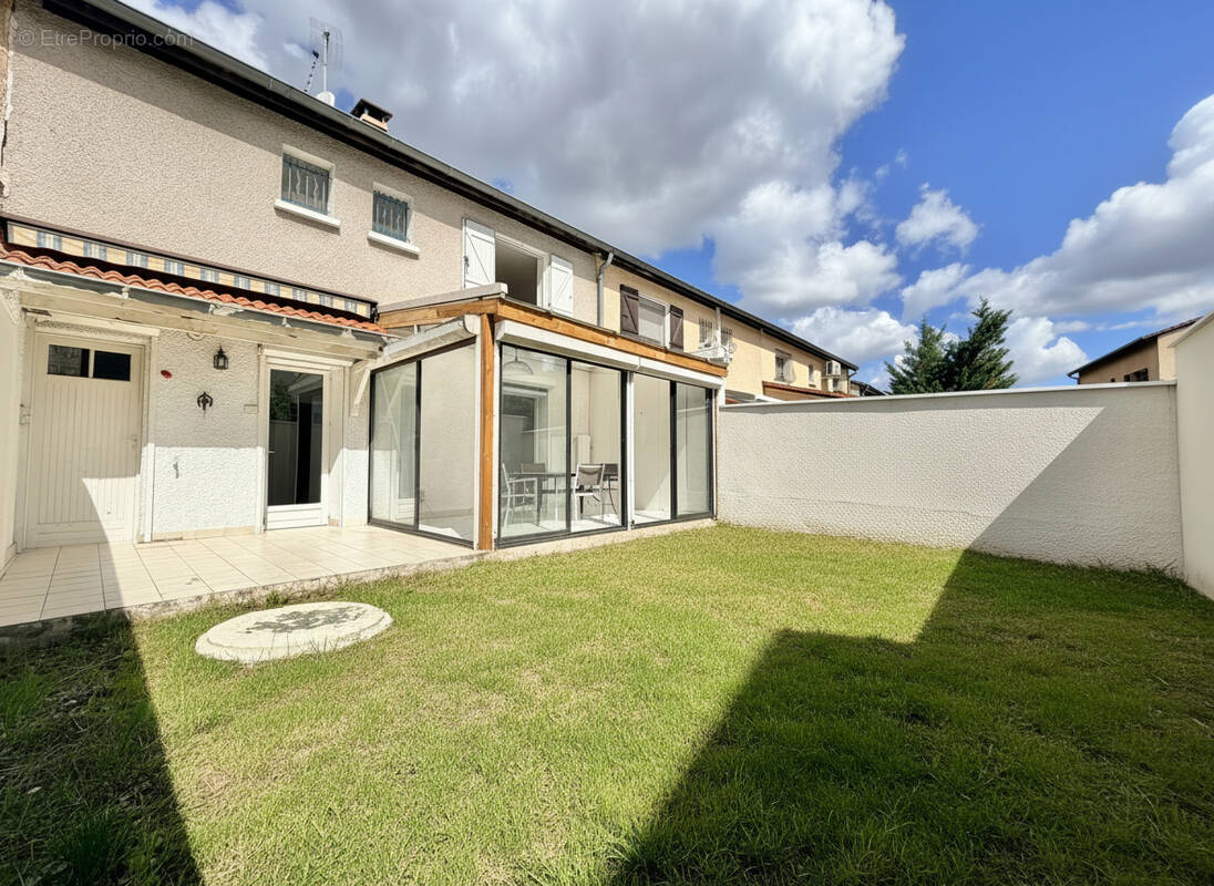 Maison à VILLEURBANNE