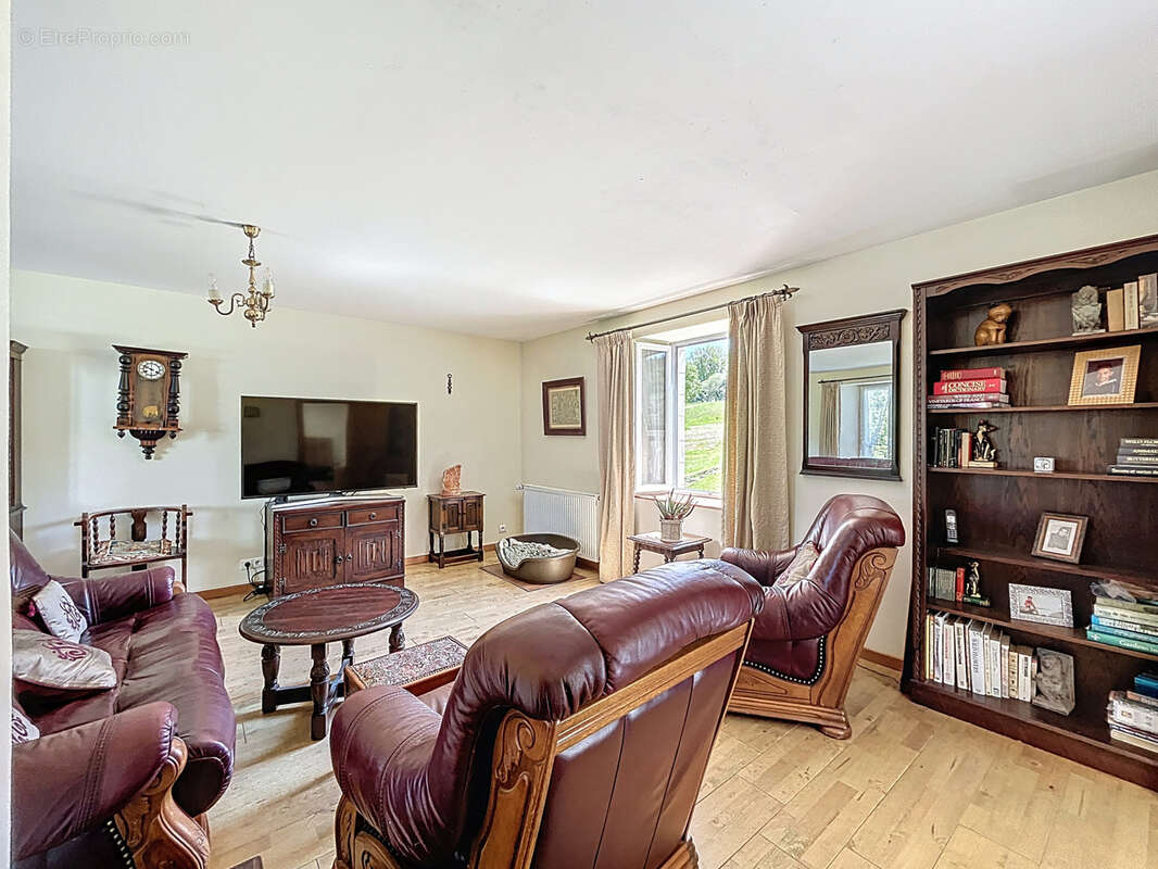 Maison à SAINT-SAUVEUR-LE-VICOMTE