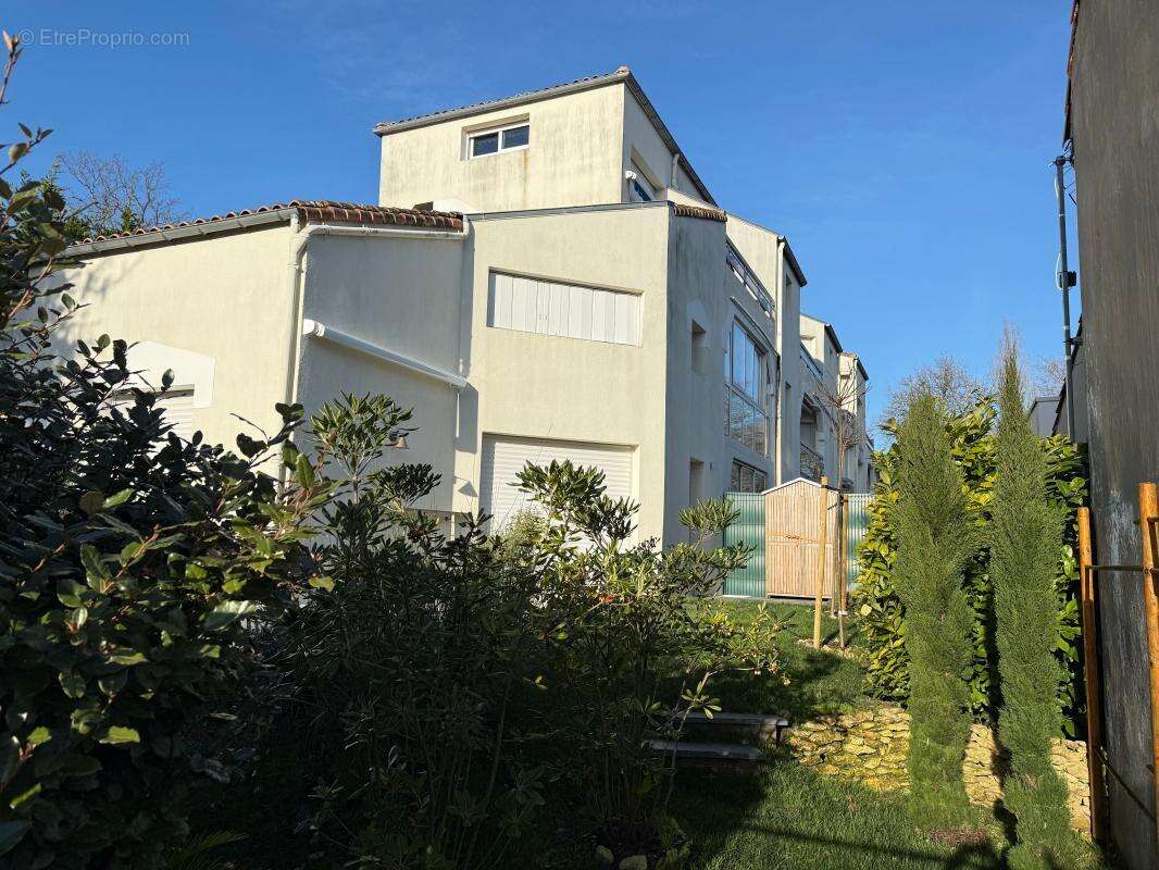 Appartement à VAUX-SUR-MER