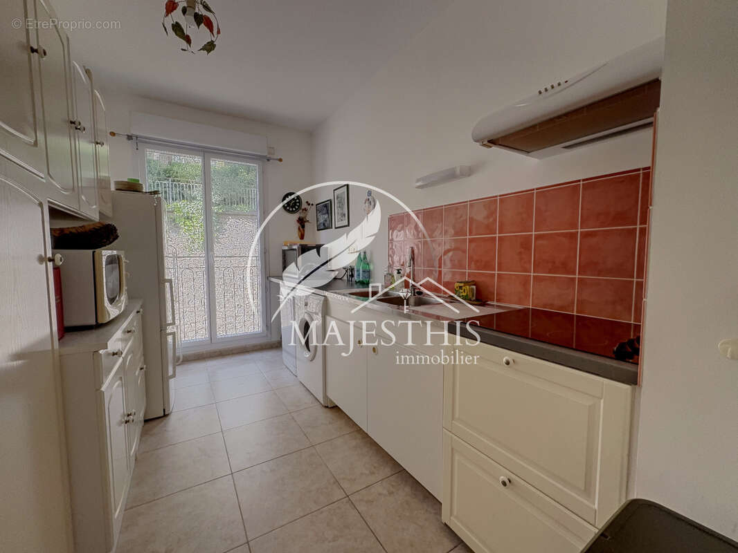 Appartement à HYERES