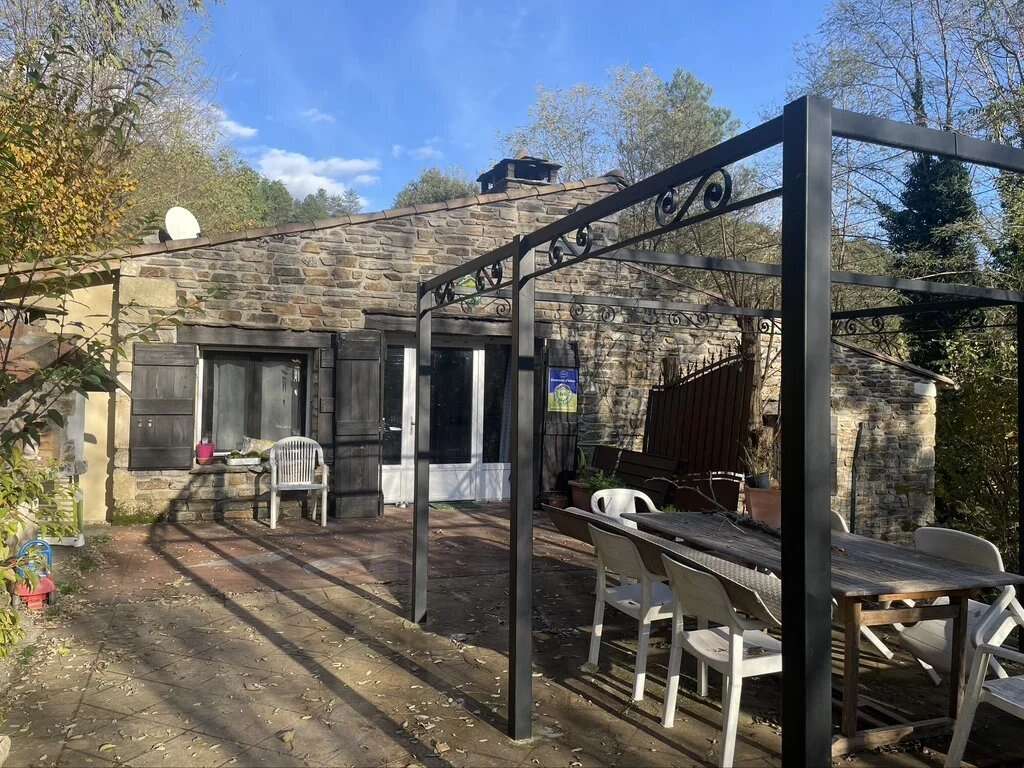 Maison à LE COLLET-DE-DEZE