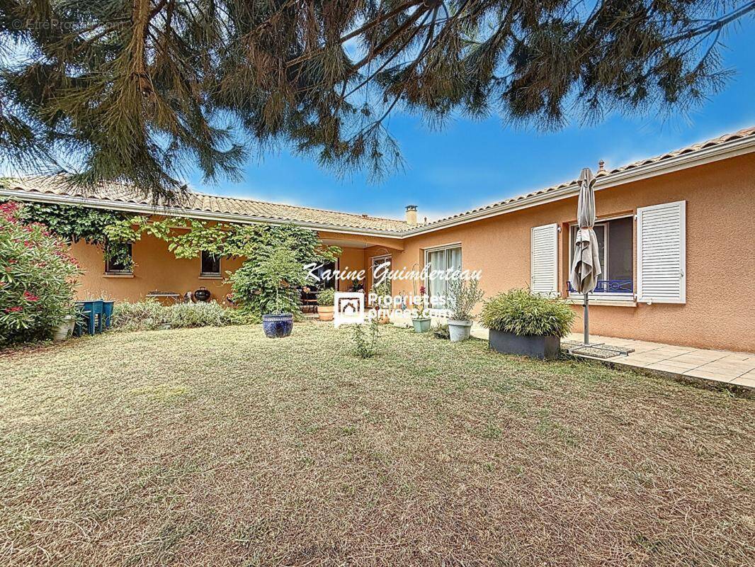 Maison à FRONSAC