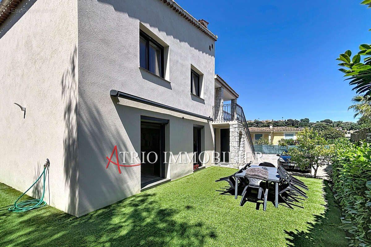 Maison 170 m² à Cagnes-Sur-Mer  - photo 5
