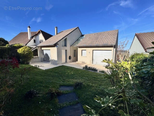 Maison à VILLEBON-SUR-YVETTE