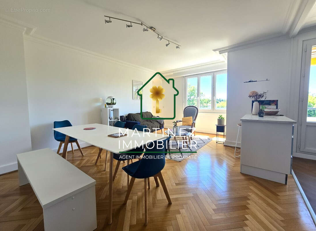 Appartement à BRON
