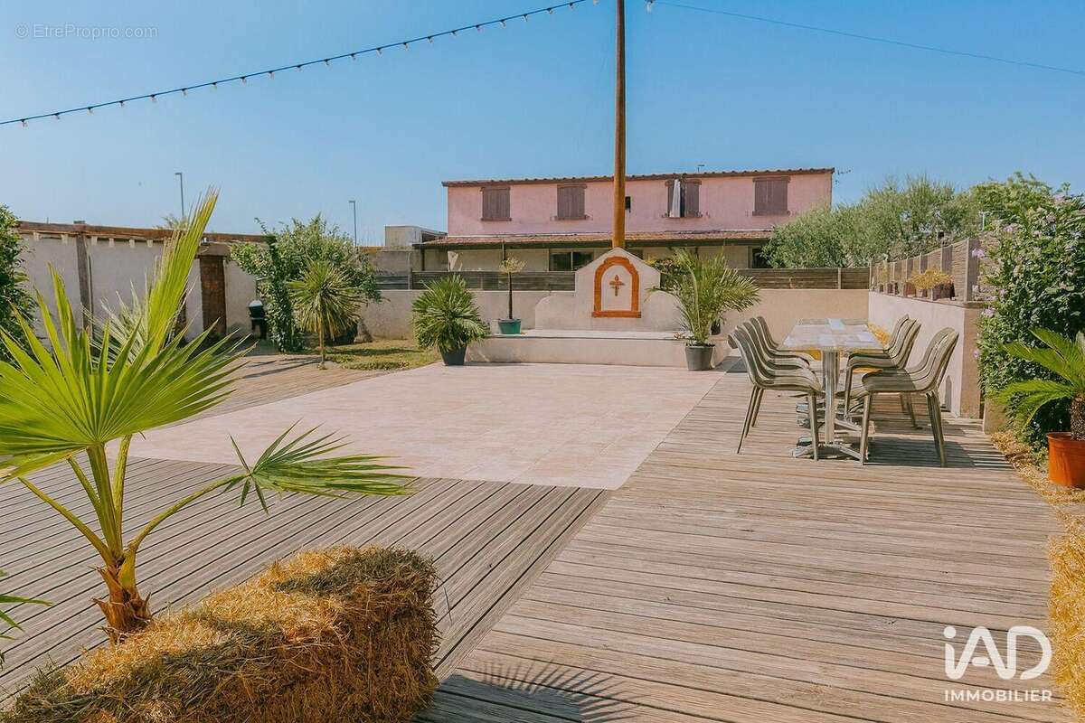 Photo 3 - Commerce à CARCASSONNE