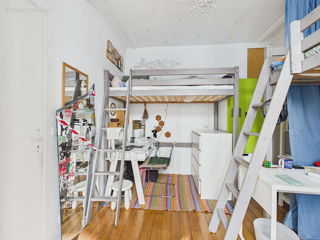 Appartement à PARIS-9E