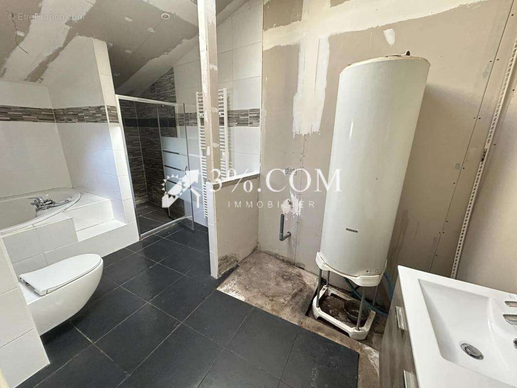 Maison à SAINT-LYPHARD