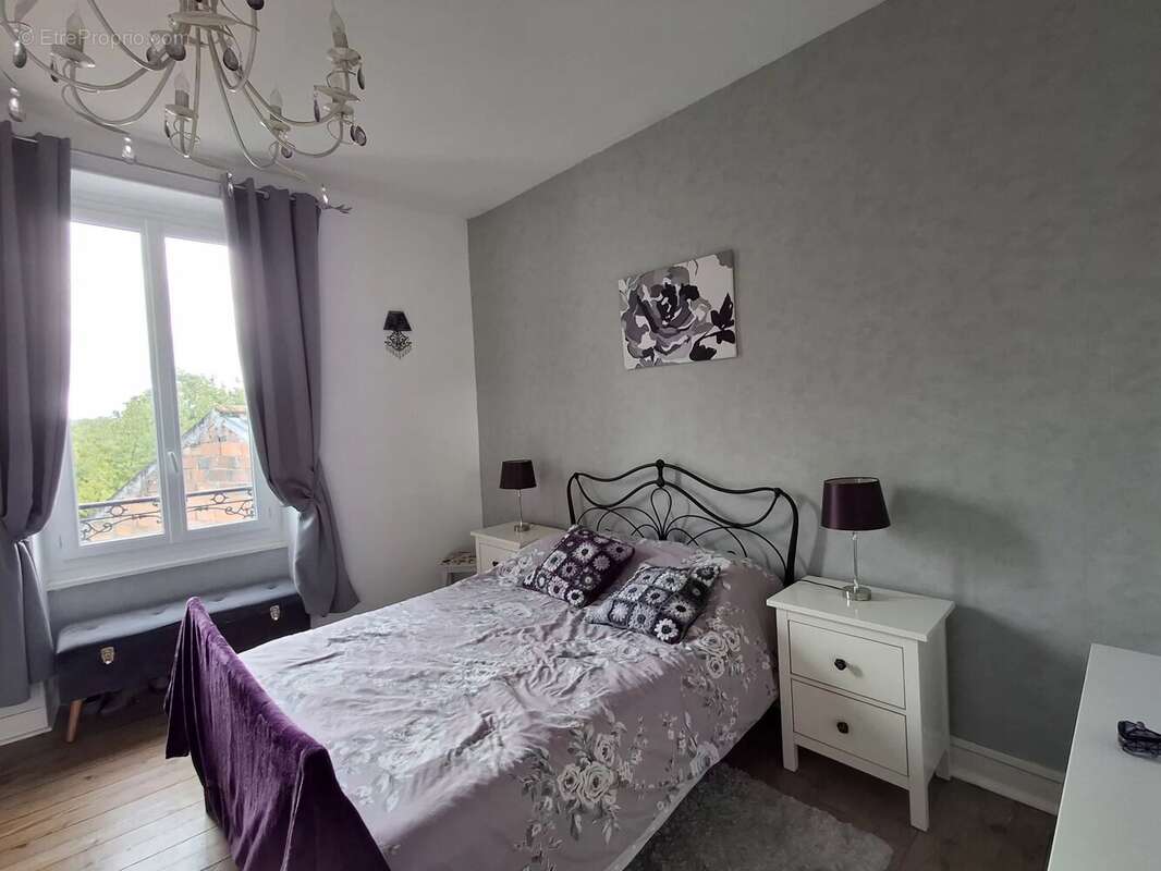 Maison à BUSSIERE-POITEVINE