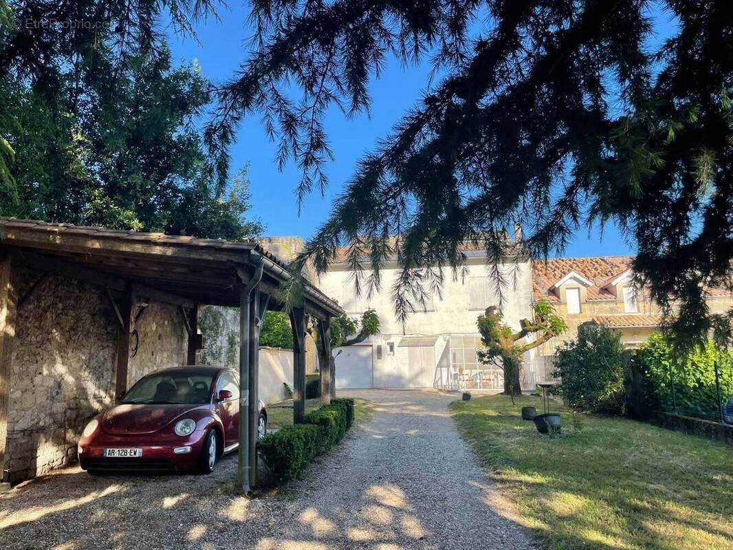 Maison à SAINT-DENIS-DE-PILE