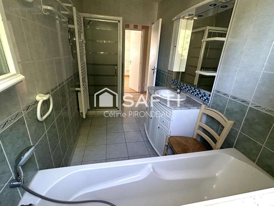 Maison 104 m² à Brain-Sur-Allonnes  - photo 5
