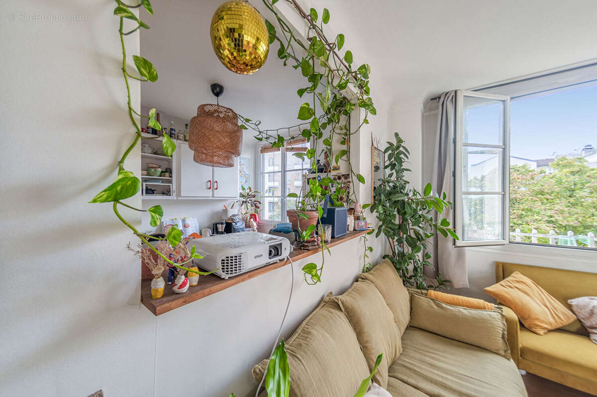 Appartement à PARIS-20E