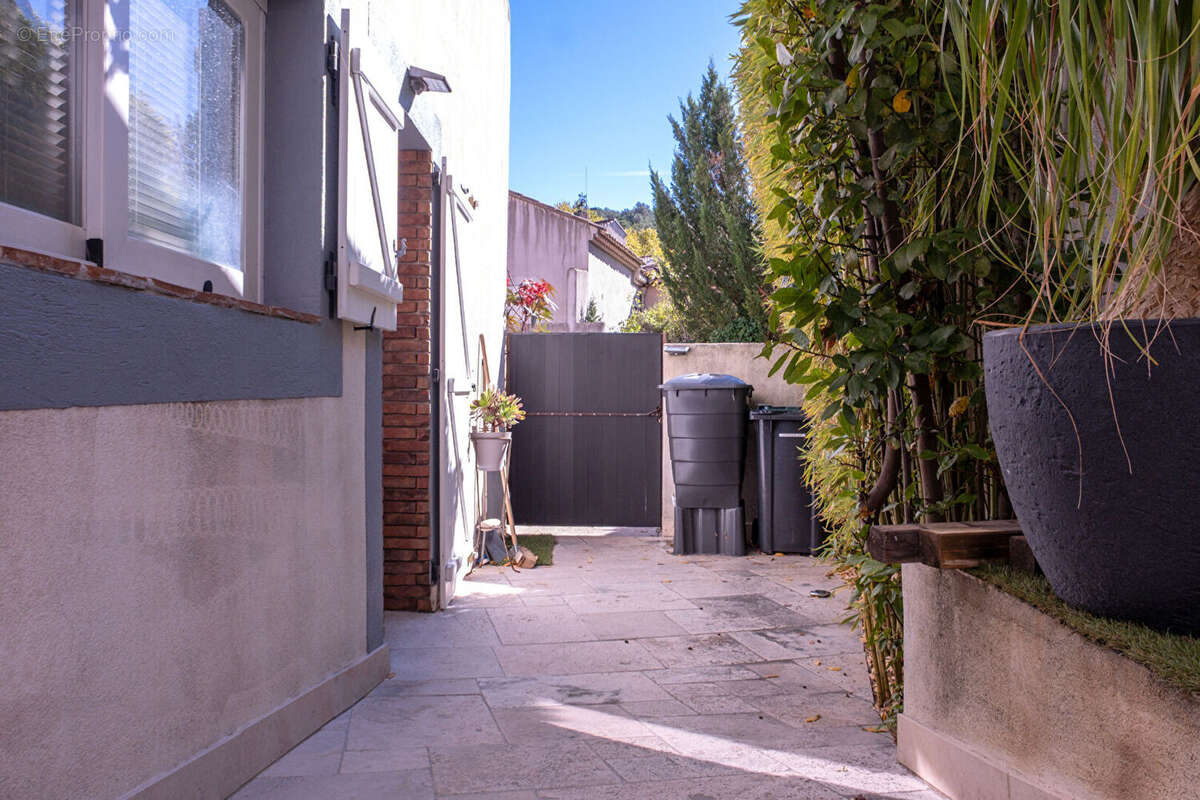 Appartement à ROCBARON